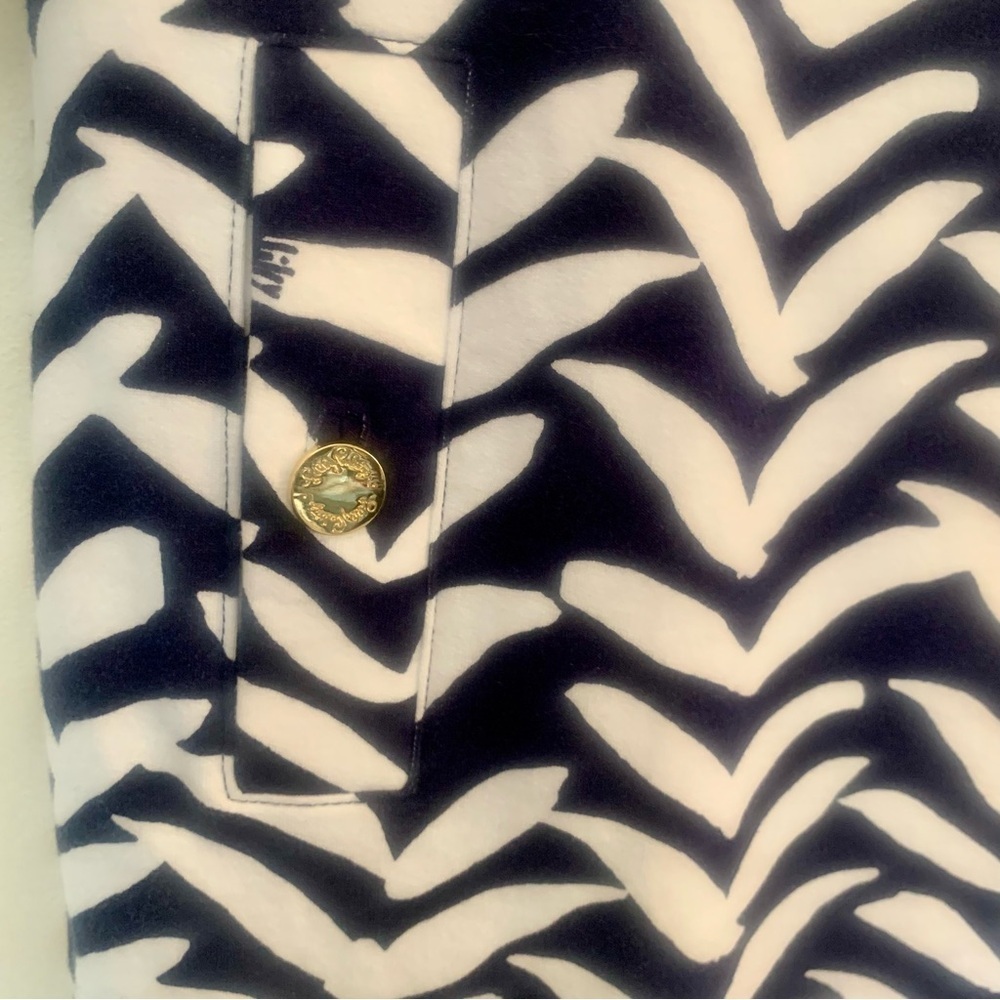 Lilly Pulitzer Charlene dress Size Large in The I Got Lucky Print - Picture 3 of 7